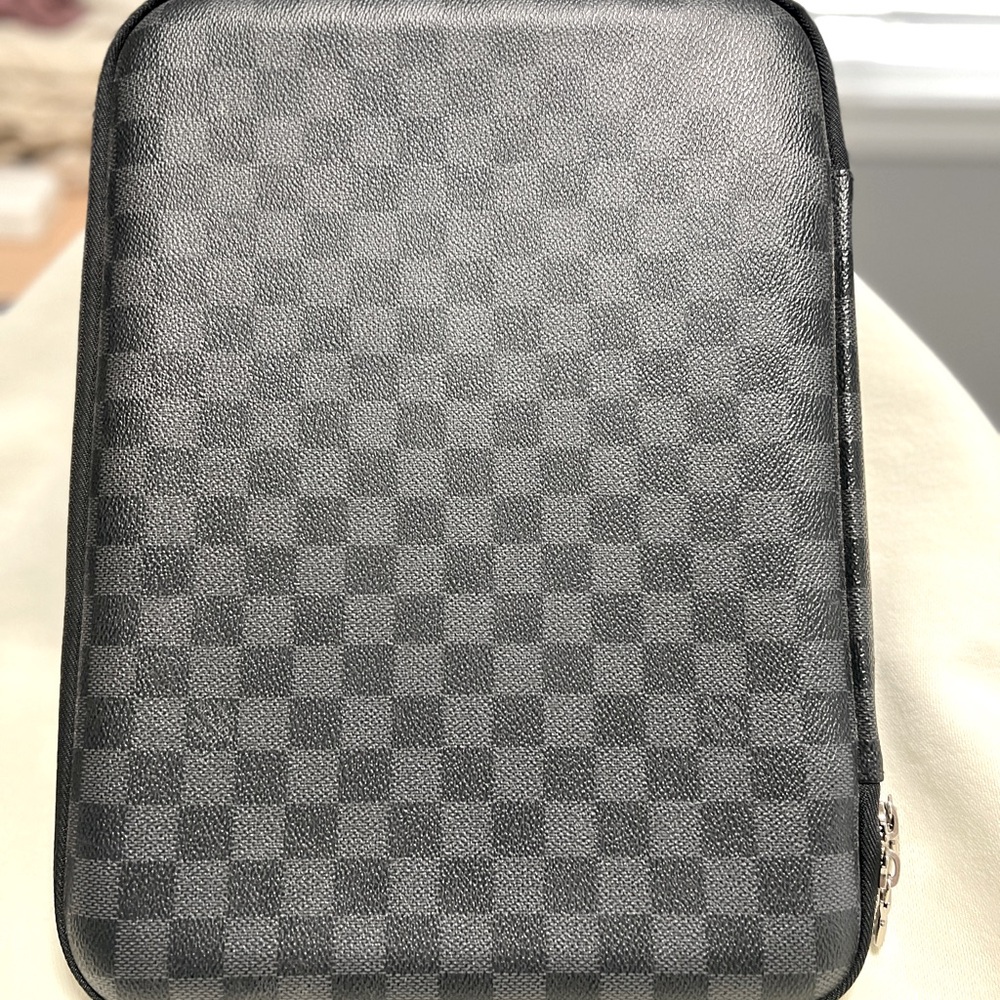 Louis Vuitton Laptop Sleeve EUC